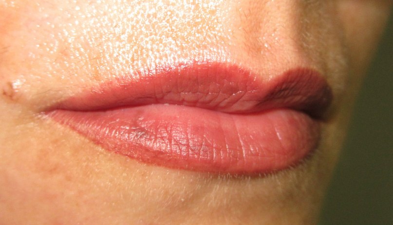 Перманентный татуаж губ